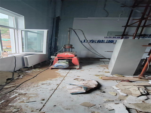 泽普地基基础下沉墙体裂缝加固注浆顶升施工